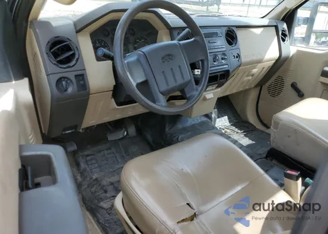 2008 Ford F350 Srw Super Duty z USA, uszkodzony, nr VIN 1FDWF30578EC54319